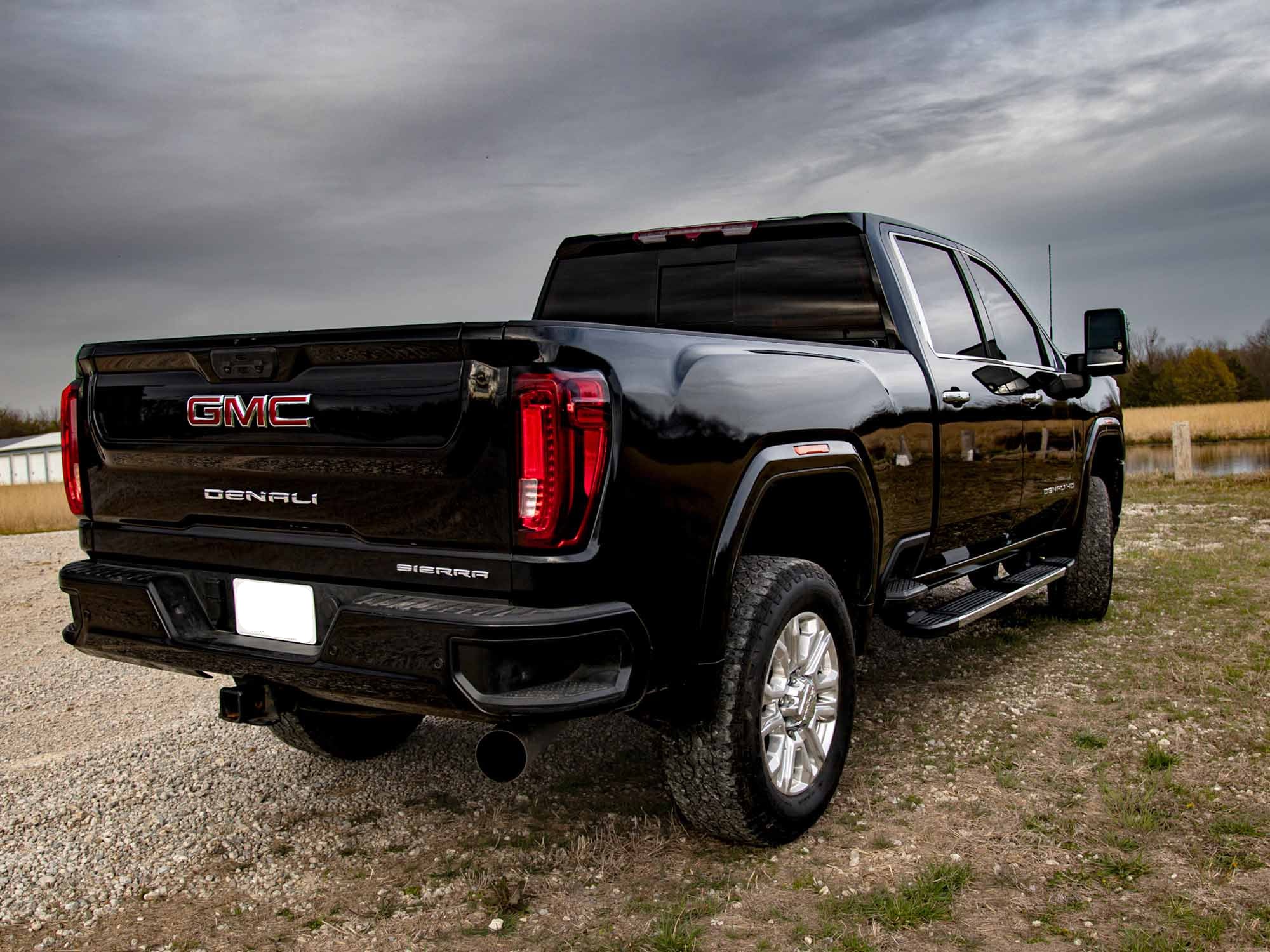 Pre-owned 2022 GMC Sierra 2500 4WD Crew Cab Denali back, deals4wheelz.com