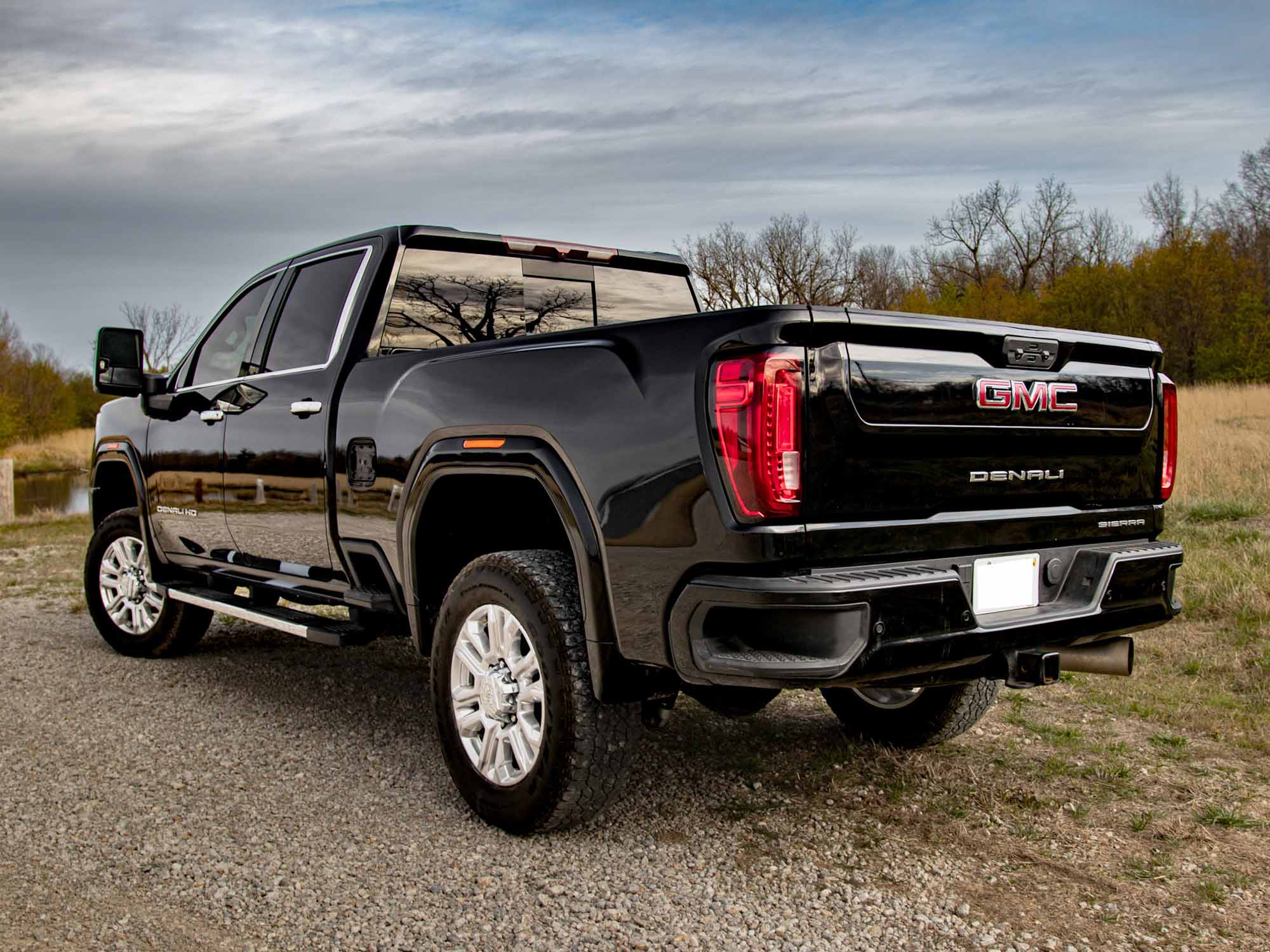 Pre-owned 2022 GMC Sierra 2500 4WD Crew Cab Denali back, deals4wheelz.com