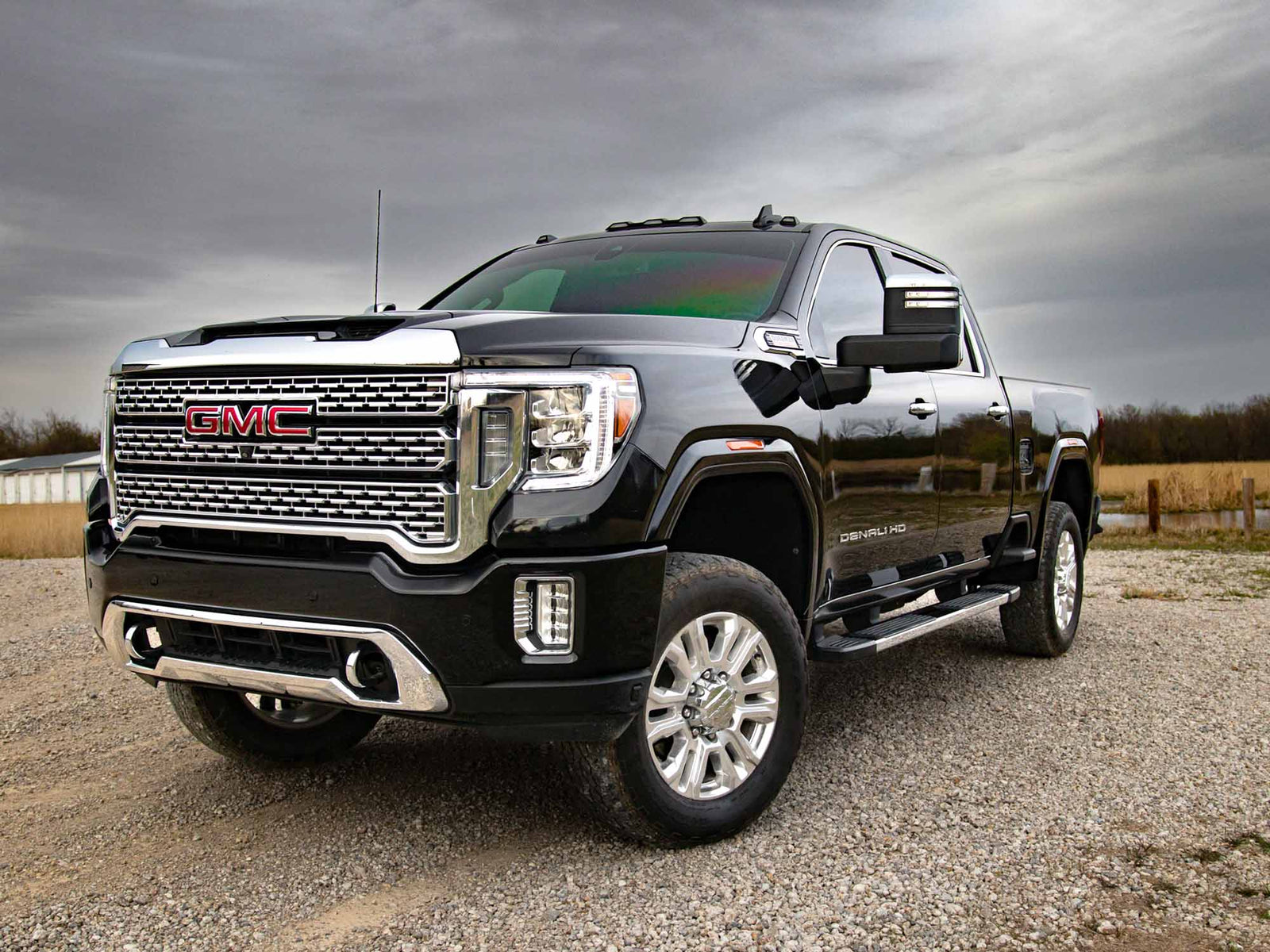 Pre-owned 2022 GMC Sierra 2500 4WD Crew Cab Denali front, deals4wheelz.com