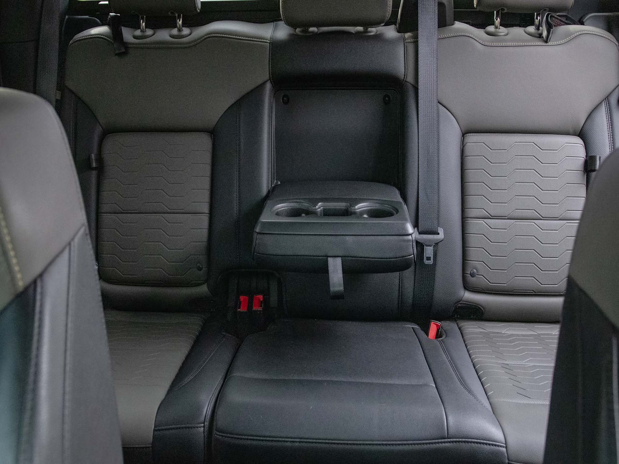 2022 Chevy Silverado K1500 KR2, Black, back seat interior, deals4wheelz.com