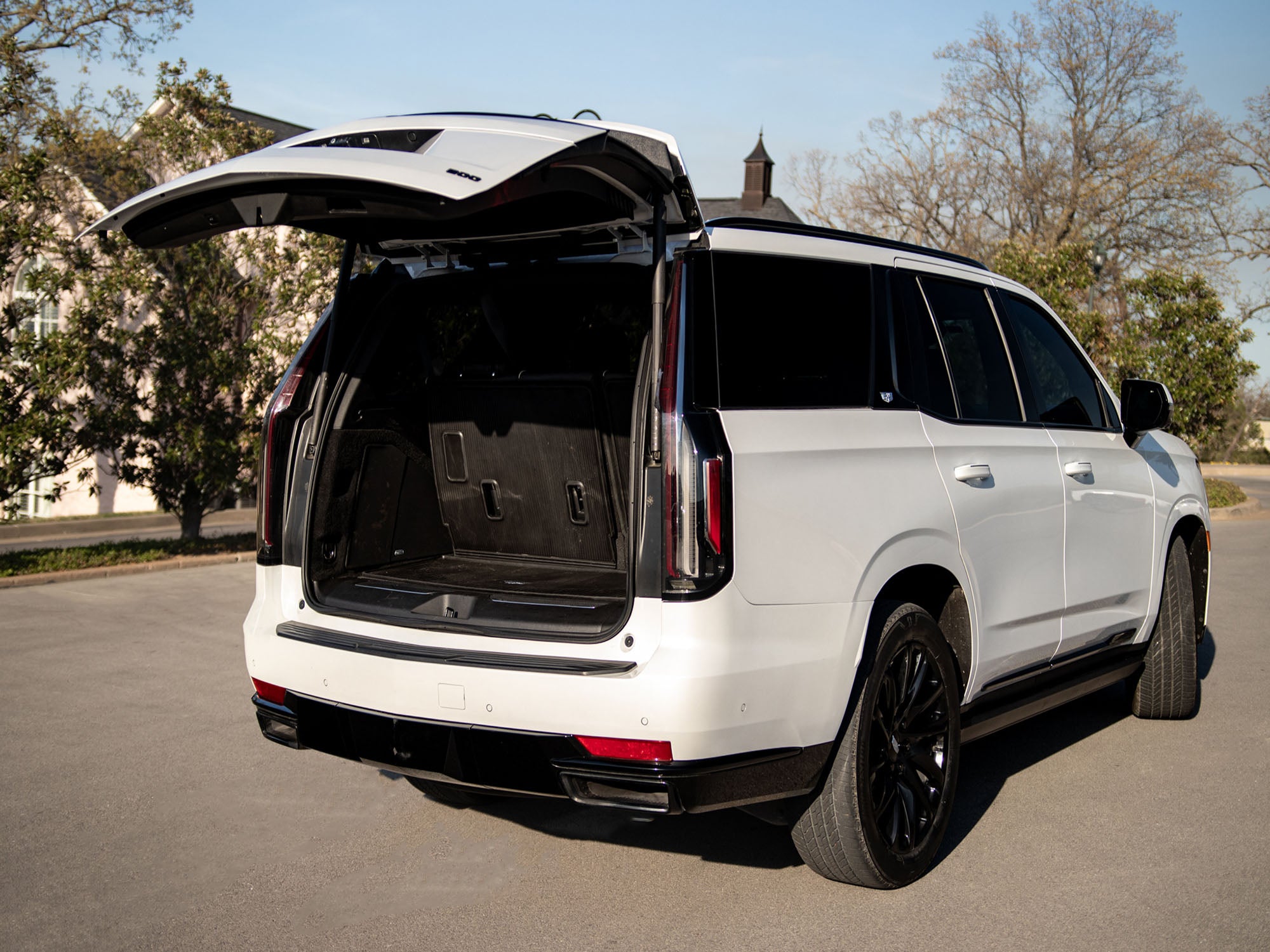 2023 Cadillac Escalade Sport Platinum, White, deals4wheelz.com