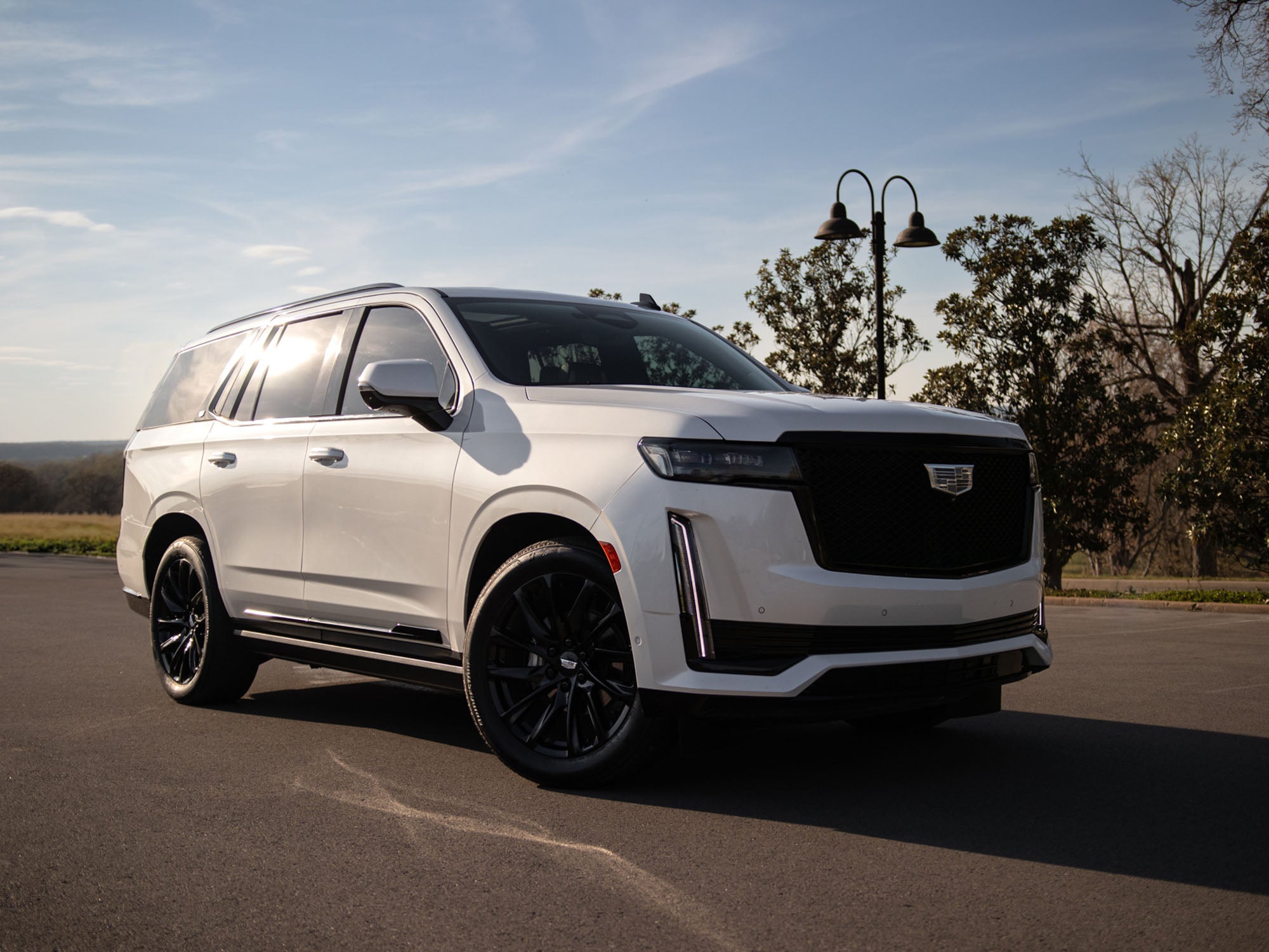 2023 Cadillac Escalade Sport Platinum, White, deals4wheelz.com