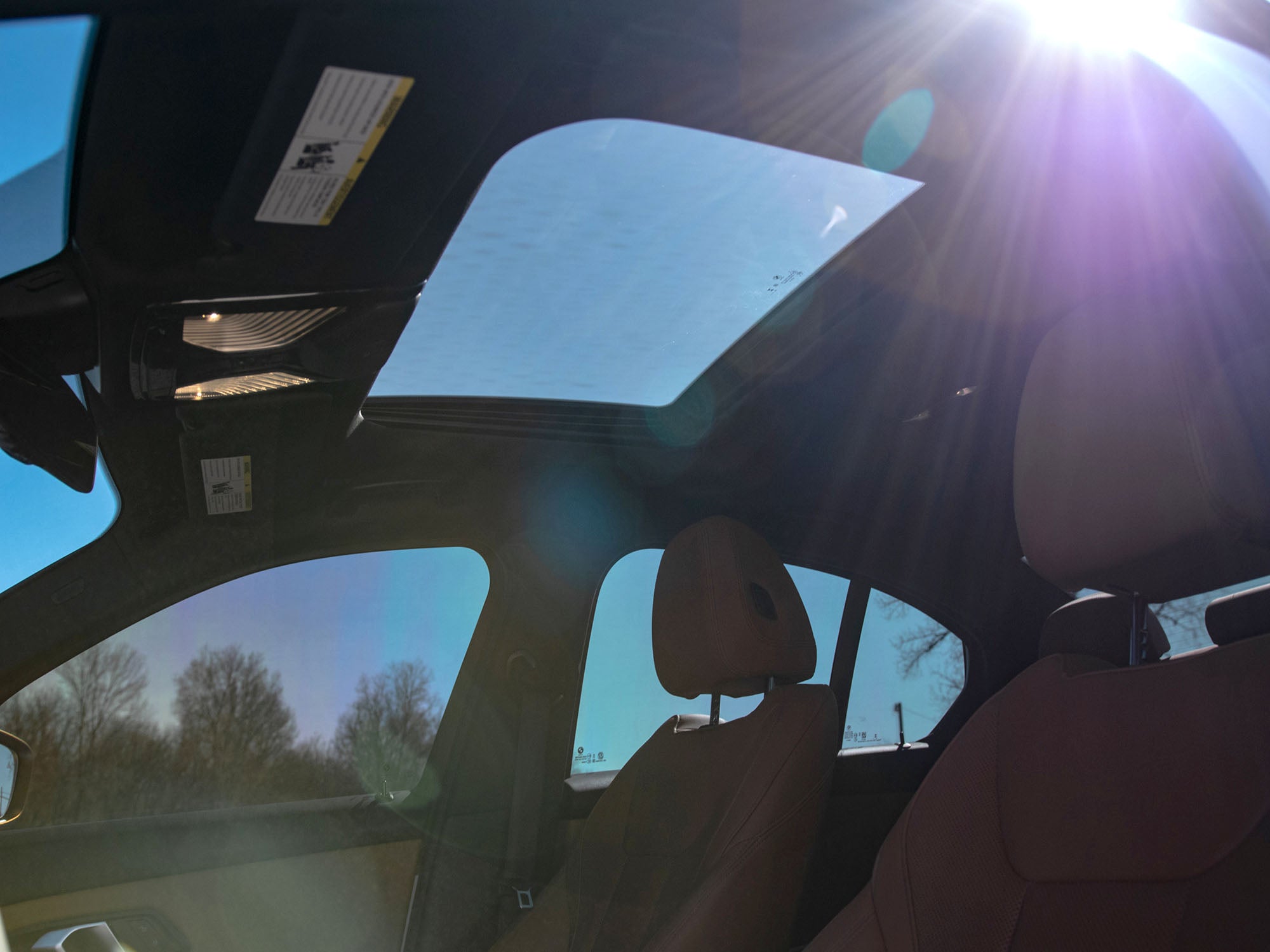 2025 BMW 330I White, sunroof, deals4wheelz.com